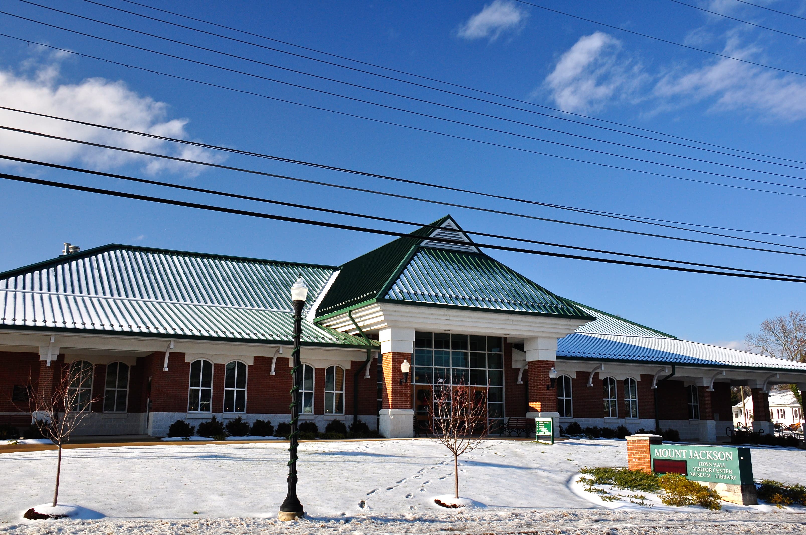 Mount Jackson town hall